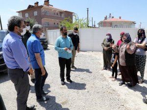 Van Büyükşehir Fidanlık- İskele sahil yolunda çalışmalarını sürdürüyor