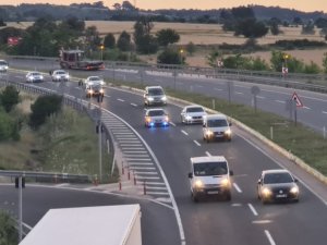 Karadeniz bağlantı yolunda yoğunluk devam ediyor