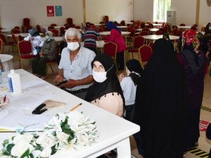 230 kişinin aşısı yapıldı