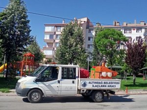 Altındağ’da ilaçlama çalışmaları devam ediyor