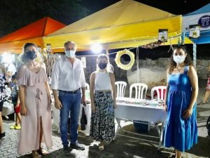 Başkan Atabay, yoğun ilgi gören takı stantlarını gezdi