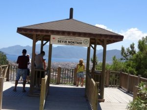 Marmaris’e gelmeden tepeden baktılar