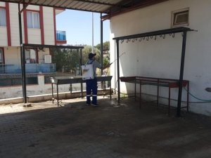 Nazilli’de kurban kesim alanları dezenfekte edildi