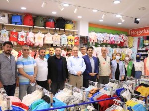 Ak Parti İl Başkanlığı bayram öncesi öksüzleri unutmadı