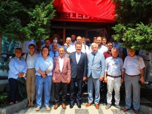 Yücel Yılmaz’dan yeni başkan Burhan Karışık’a ilk ziyaret