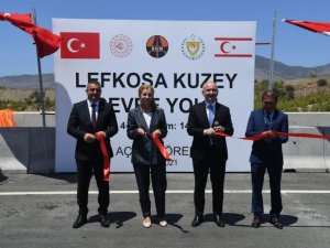 Bakan Karaismailoğlu, Lefkoşa Kuzey Çevre Yolu’nun açılışını gerçekleştirdi