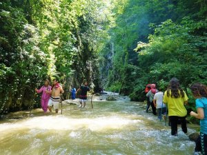 Bu adrenalin için akın akın geliyorlar