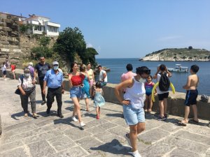 Amasra tatilci akınına uğradı