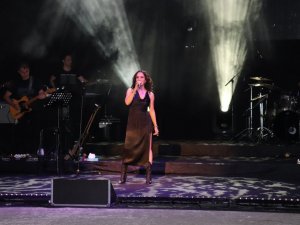 Sertap Erener üçte üç yaptı