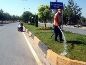 Kilis’te refüj ve bulvarda bayram temizliği
