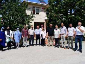 AK Partililer, köylerde vatandaşlarla bayramlaştı