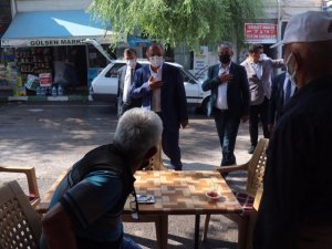 AK Parti teşkilatları saha çalışmalarına devam ediyor