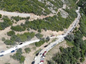 Tatilciler, UNESCO Dünya Mirası Geçici Listesindeki mağaraya akın etti