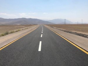 Van Büyükşehir Belediyesi bir mahallenin daha yolunu asfaltladı