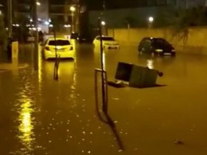 Manisa’da sağanak yağış etkili oldu