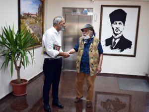 Sanatçı Etem Çalışkan’dan Tarsus’un kurtuluşunun 100. yılına özel sergi