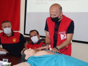 İtfaiye personeline ilk yardım eğitimi