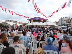 Rumelili Ekrem Küçükçekmece’de hemşerileriyle buluştu