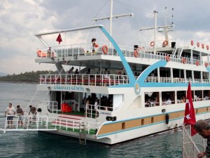 Teknecilere bayram bereketi