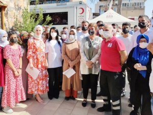 AK Parti İl Sosyal Politikalar Başkanlığı kan bağışında bulundu