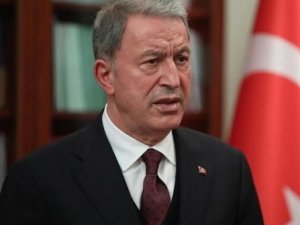 Milli Savunma Bakanı Akar’ın uçağı Adana’ya acil iniş yaptı