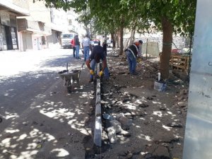 Bağlar yeni yollar ve kaldırımlarla güzelleşiyor