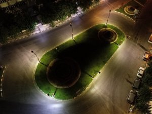 Eski Devlet Hastanesi Kavşağı ışıl ışıl oldu