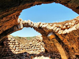 Tarihi İpek Yolu üzerindeki "Kuruhan" restore edilmeyi bekliyor