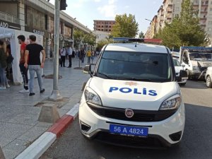 Siirt’te vakalar artınca emniyet araçları ve cami hoparlörlerinden vatandaşlar uyarıldı