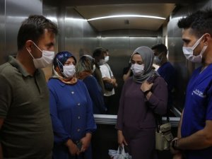 Türkiye’nin ikinci kadavradan rahim naklini olan Havva Erdem, uyandırıldı