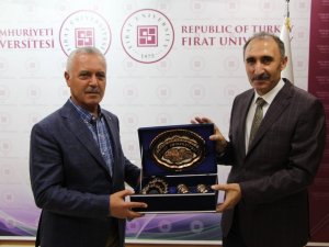 Milletvekili Ataş: “Fırat Üniversitesi bölgeye  ciddi katkılar sağlayan bir üniversite”