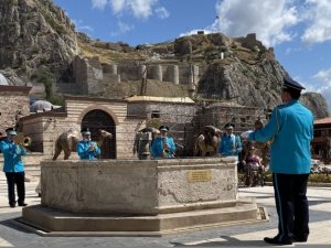 Belediye bandosundan mini konser