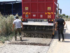 Turgutlu Belediyesi asfalt çalışmalarına devam ediyor