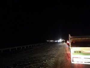 Aşırı yağışlar sürücülere zor anlar yaşattı