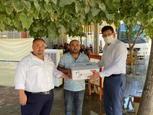 Başkan Özcan’dan kahveci esnafına tatlı sürpriz