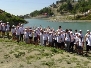 Hatay’da "Telafide Ben de Varım" diyen öğrenciler, doğayla buluştu