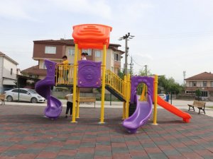 Düzce’de her mahalleye park yapılıyor