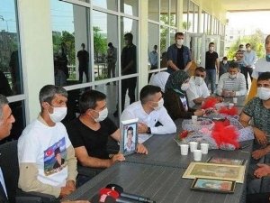 CHP Elazığ Milletvekili Erol, evladına kavuşan anneyi telefonla arayarak mutluluklarına ortak oldu