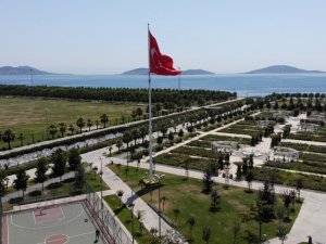 Termometreler 30 dereceyi aştı, İstanbul’da sahiller boş kaldı