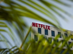 Netflix’ten ABD’deki yapımlarında yer alan ekiplere aşı zorunluluğu