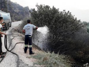 Akdeniz Belediyesi, yangın bölgesine arazözler ve personel gönderdi