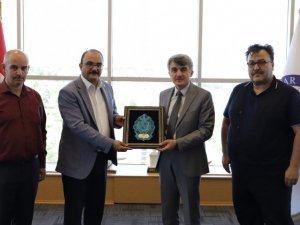 Başkan Sancaktaroğlu’ndan Rektör Uysal’a ziyaret