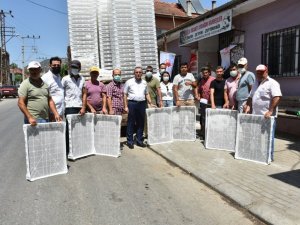 İncir üreticilerine 12 bin adet incir kurutma kereveti dağıtıldı