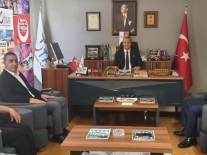 TUTAP’tan TSO Meclis Başkanı Ünal’a Turizm Elçisi Beratı