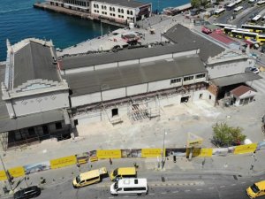 Tarihi Kadıköy Hal Binası’nda tepki çeken restorasyon çalışması