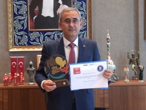 Kütahya’ya ’Enpati hayvan dostu şehir’ ödülü