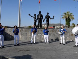 Kuşadası edebiyata doyacak
