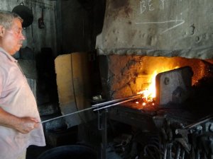 140 derecede teknolojiye direniyorlar