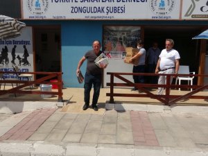 3 yılda 14 ton kitap toplayıp geri dönüşüme yolladılar