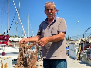 Gebze’de balıkçılar deniz altındaki müsilajdan şikayetçi